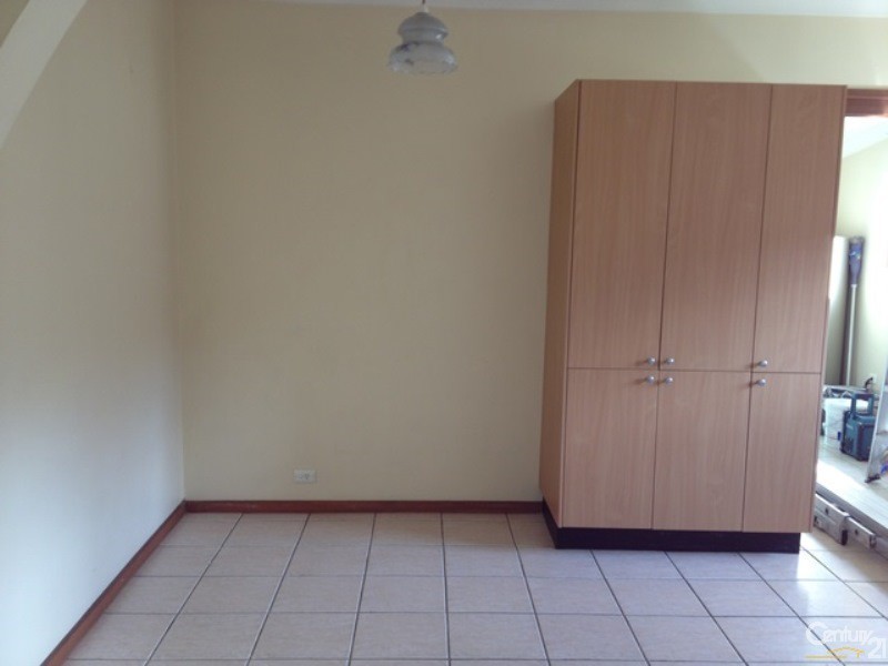 21 Lindsay Street, Hamilton NSW 2303