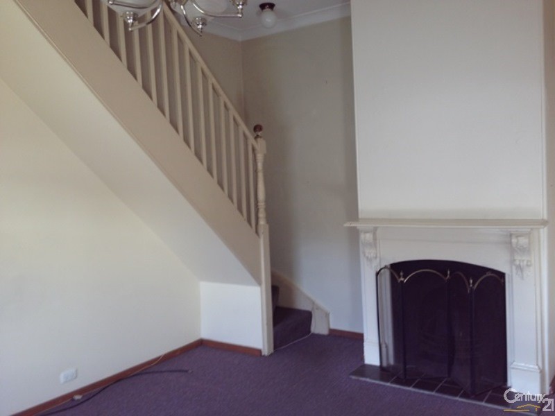 21 Lindsay Street, Hamilton NSW 2303