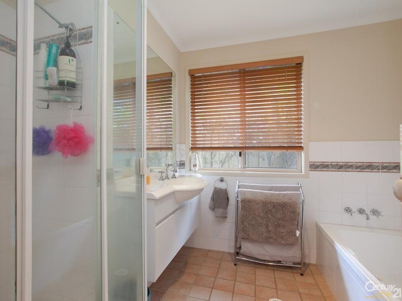 8 Galway Bay Drive, Ashtonfield NSW 2323
