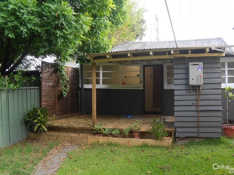 22  Henry Street, Tighes Hill NSW 2297