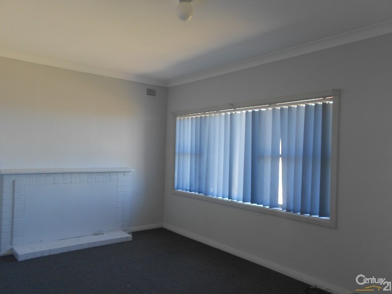 3 Barrie Crescent, Stockton NSW 2295