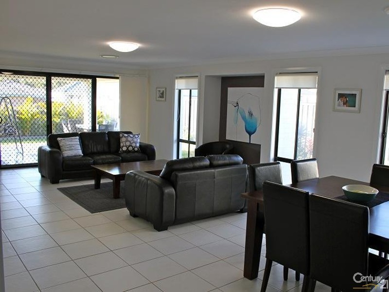 4 Spinifex Street, Fern Bay NSW 2295