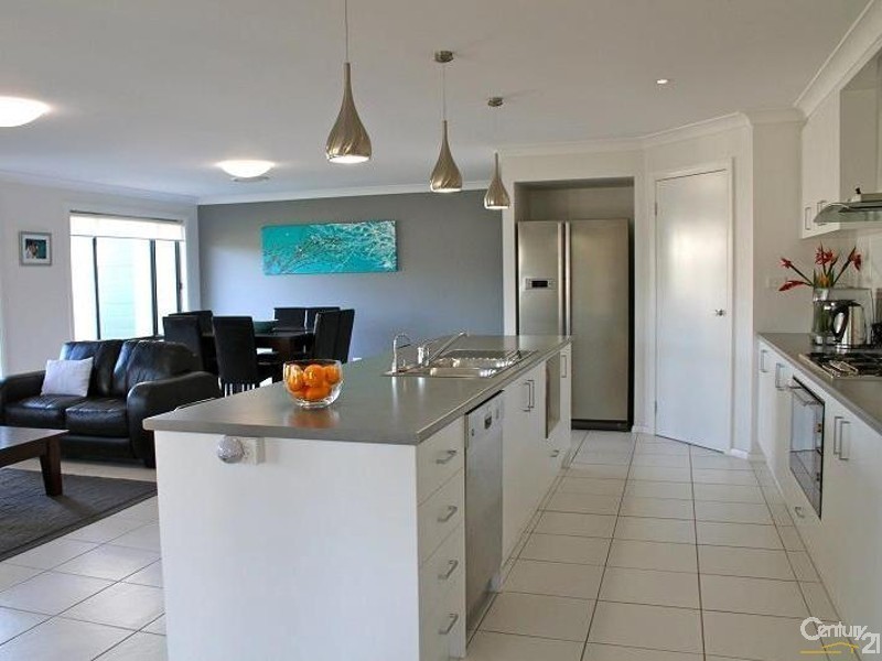 4 Spinifex Street, Fern Bay NSW 2295