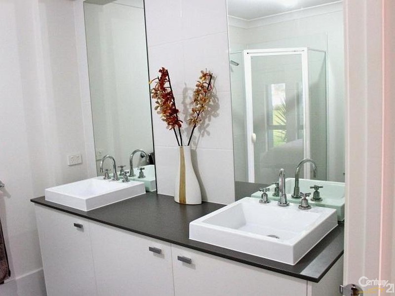 4 Spinifex Street, Fern Bay NSW 2295