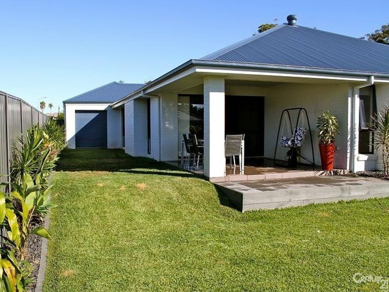 4 Spinifex Street, Fern Bay NSW 2295