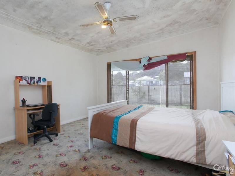 74 Warners Bay Road, Warners Bay NSW 2282