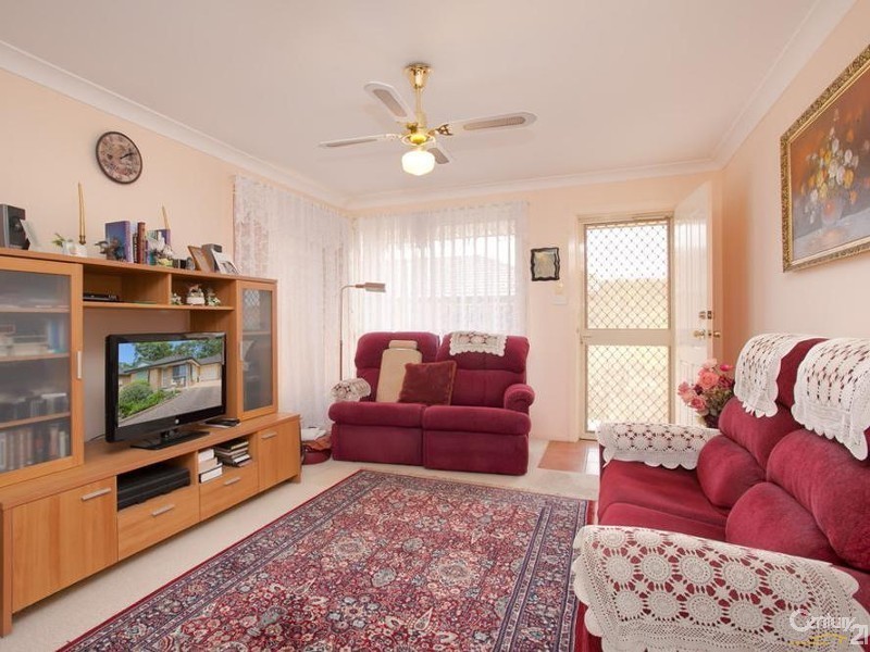 10/4 Cowmeadow Road, Mount Hutton NSW 2290