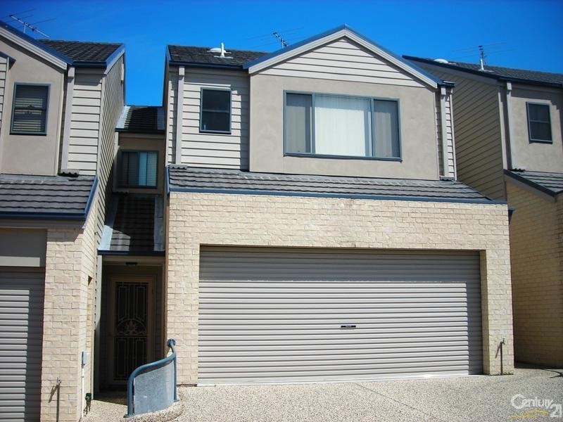 35/9 Hutton Street, Charlestown NSW 2290