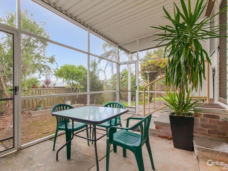 18 Crescent Road, Charlestown NSW 2290