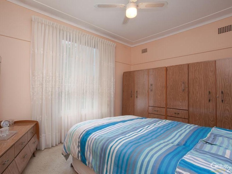 10 Libya Street, Shortland NSW 2307