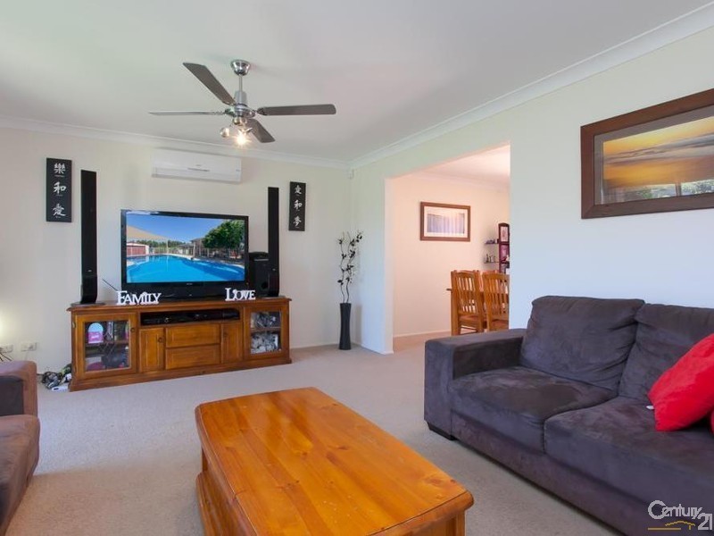 12 Elanet Avenue, Cameron Park NSW 2285