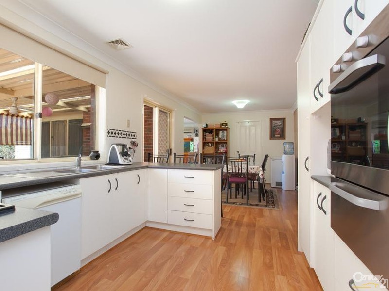 12 Elanet Avenue, Cameron Park NSW 2285