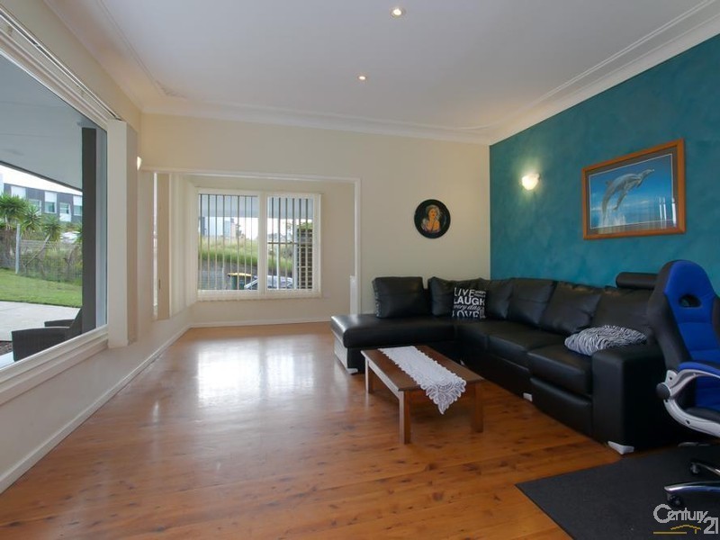 273 Pacific Highway, Charlestown NSW 2290