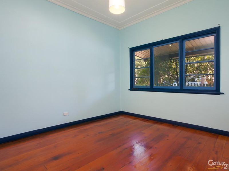 15 Edden Street, Adamstown NSW 2289
