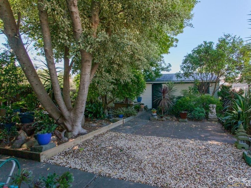 15 Edden Street, Adamstown NSW 2289