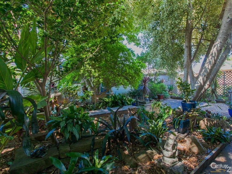 15 Edden Street, Adamstown NSW 2289