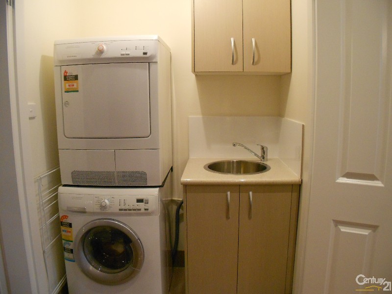 27 Fleming Street, Wickham NSW 2293