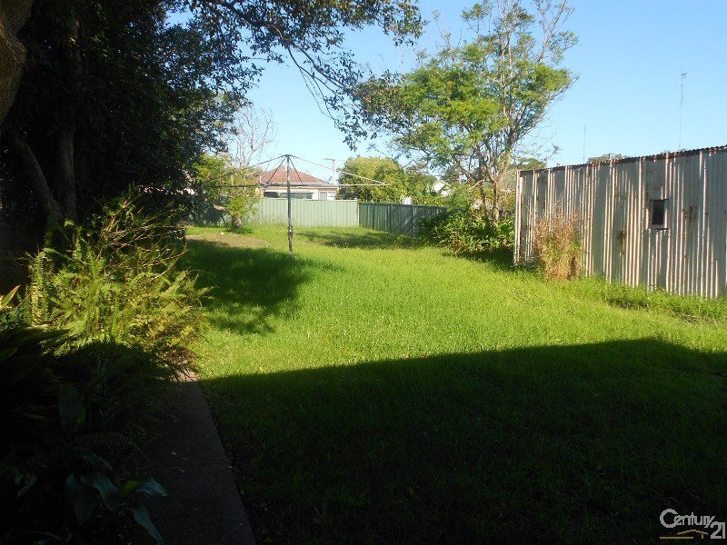 30 Robb Street, Belmont NSW 2280