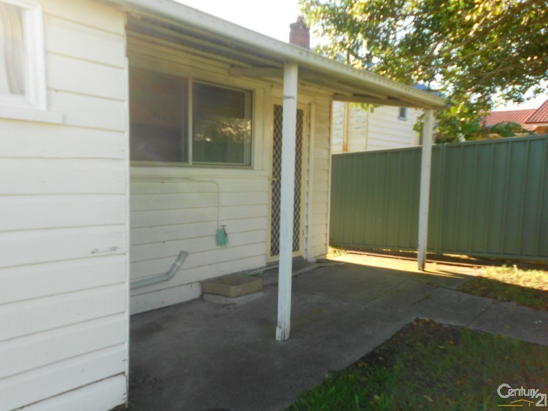 30 Robb Street, Belmont NSW 2280
