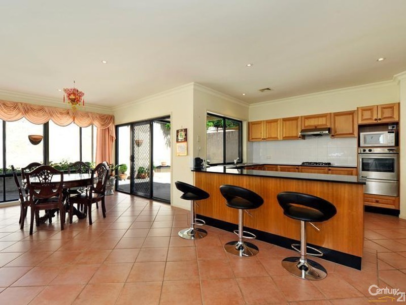 3 Willow Creek Court, Eleebana NSW 2282
