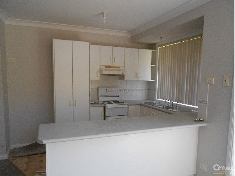 2/79 Bambara Close, Lambton NSW 2299