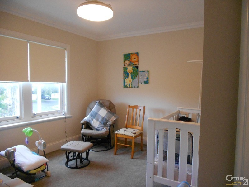 27 Fleming Street, Wickham NSW 2293