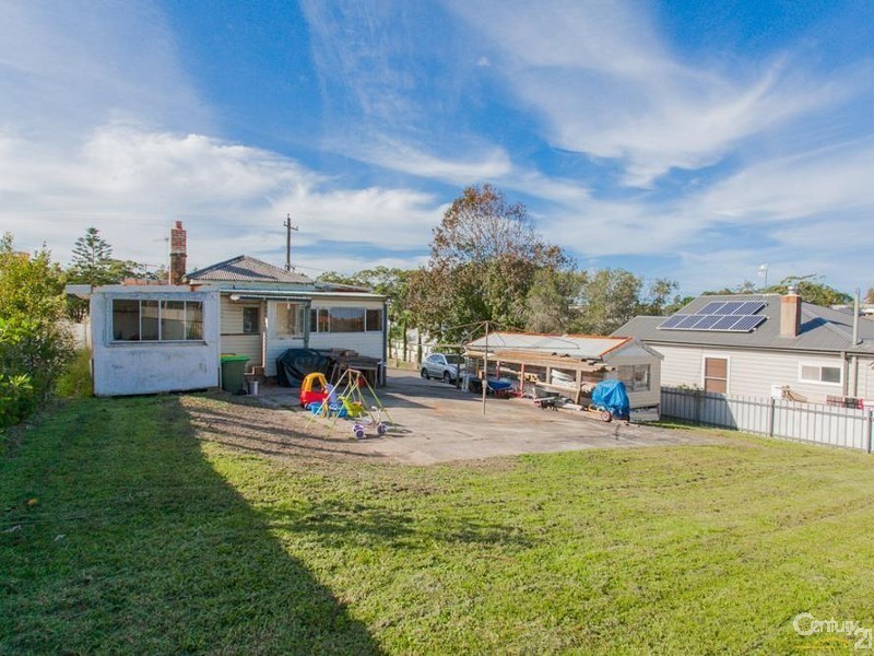 47 Beath Crescent, Kahibah NSW 2290
