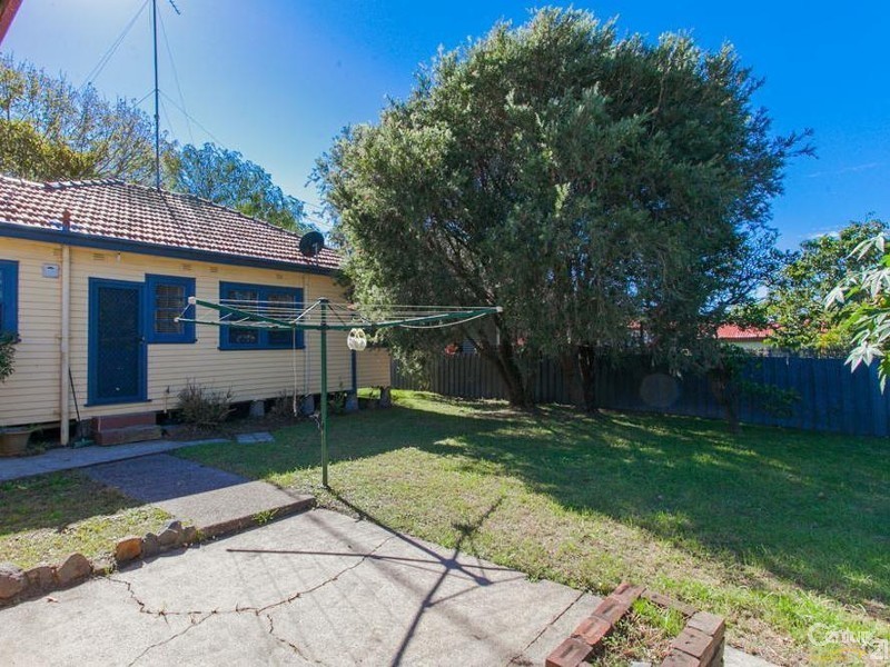 16 Coolamin Road, Waratah NSW 2298