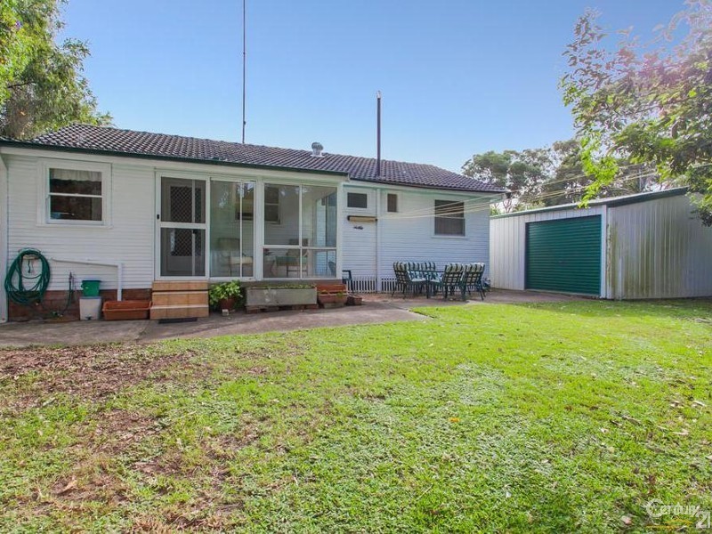 3 Croudace Bay Road, Belmont NSW 2280