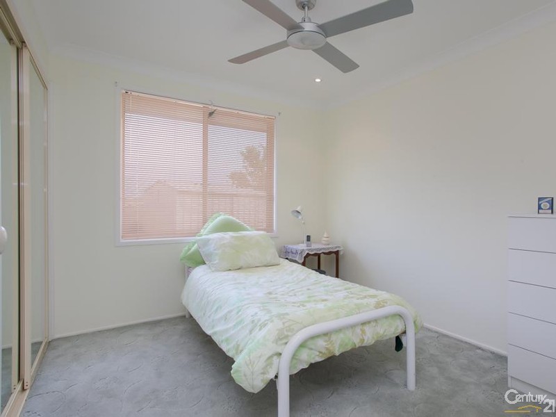 57 Hilldale Drive, Cameron Park NSW 2285