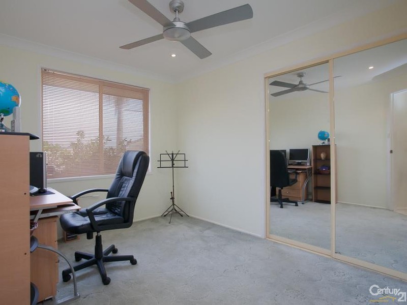 57 Hilldale Drive, Cameron Park NSW 2285