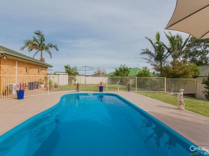 57 Hilldale Drive, Cameron Park NSW 2285