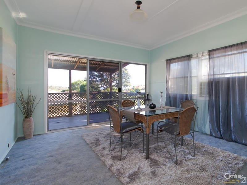 18 Albert Street, Tingira Heights NSW 2290