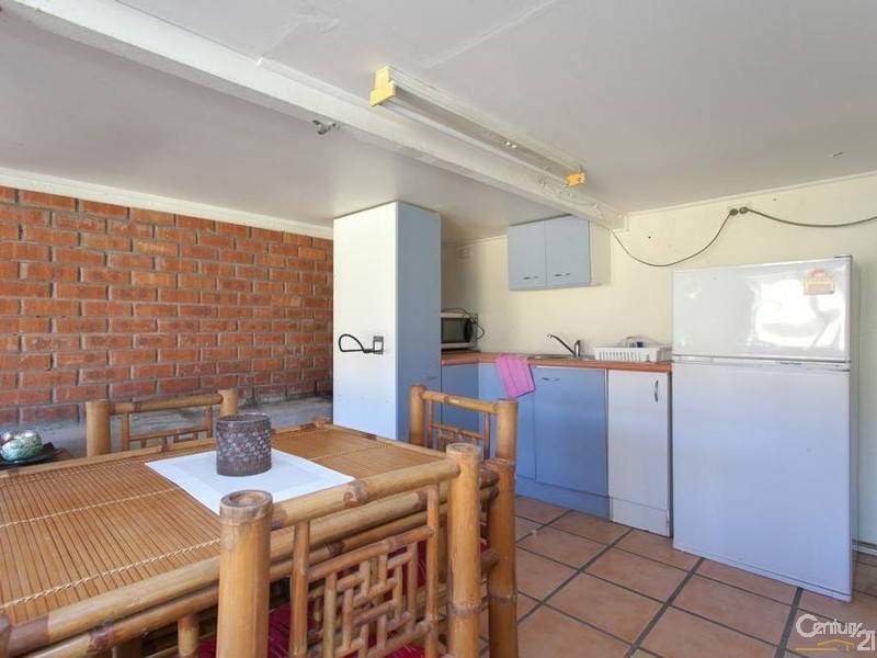 18 Albert Street, Tingira Heights NSW 2290