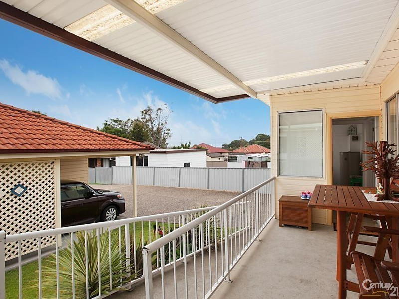 73 Tiral Street, Charlestown NSW 2290