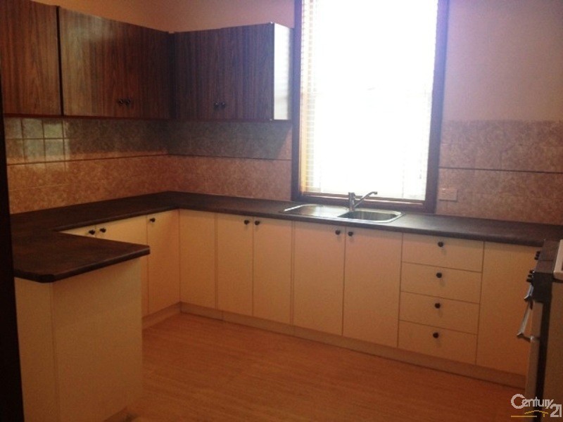 77 Lawson Street, Hamilton NSW 2303