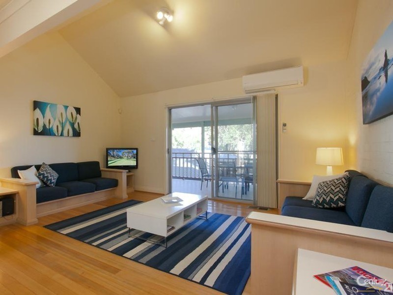 86 Kingfisher Circuit, Cams Wharf NSW 2281