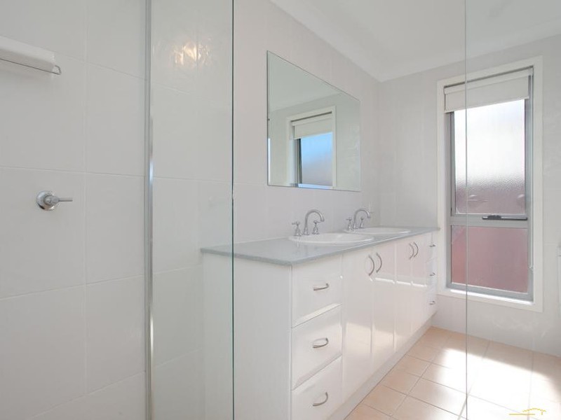 26 Jergi Close, Charlestown NSW 2290