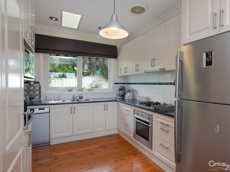 8 Crossland Street, Adamstown Heights NSW 2289