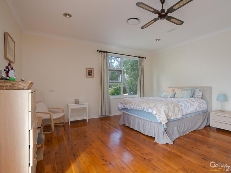 8 Crossland Street, Adamstown Heights NSW 2289