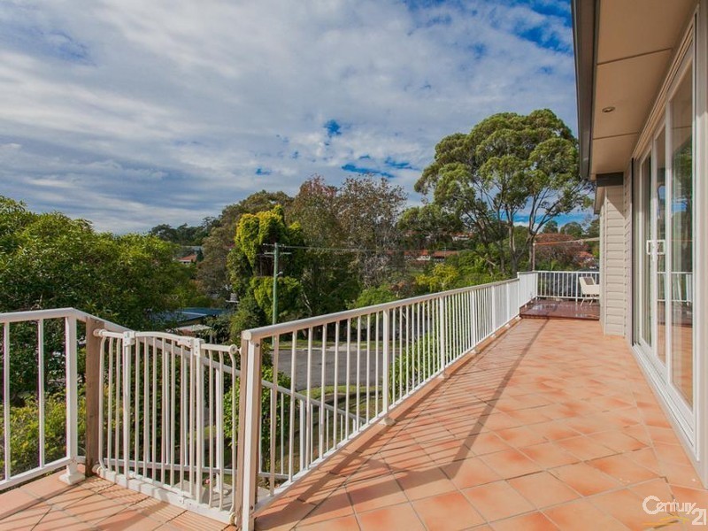 8 Crossland Street, Adamstown Heights NSW 2289