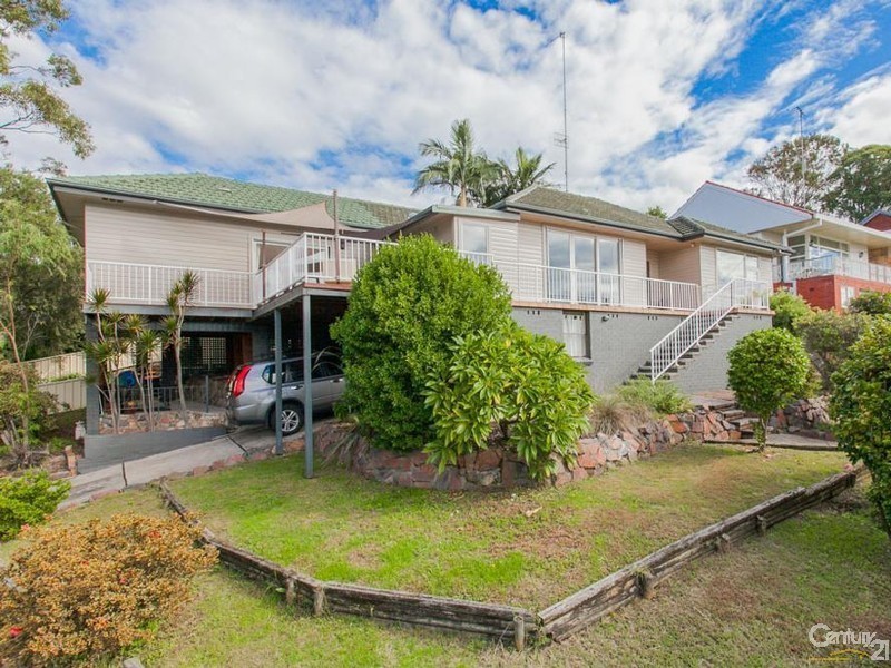 8 Crossland Street, Adamstown Heights NSW 2289