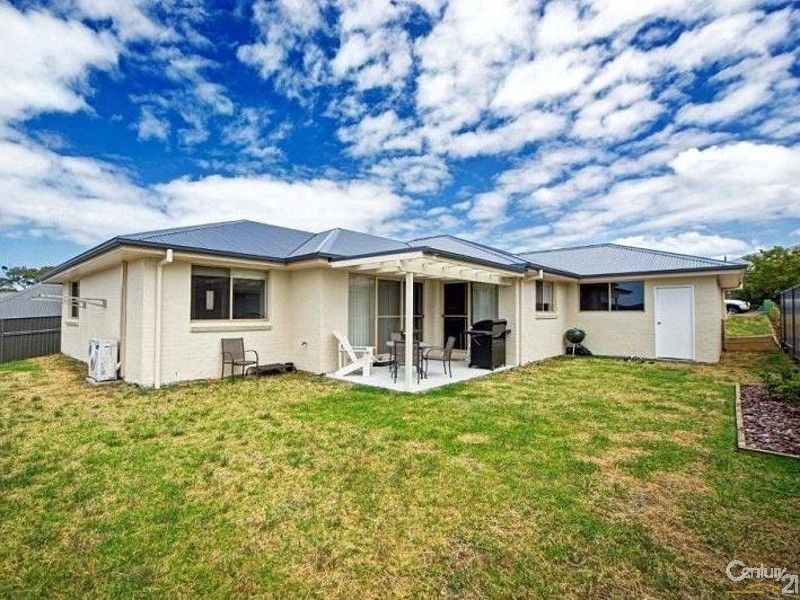 21 Stringybark Drive, Fern Bay NSW 2295