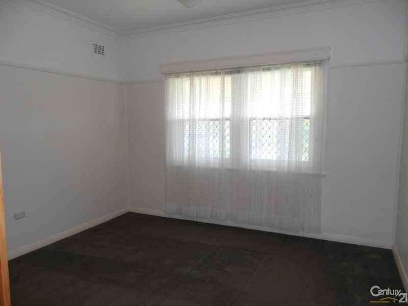 12 Blamey Avenue, New Lambton NSW 2305