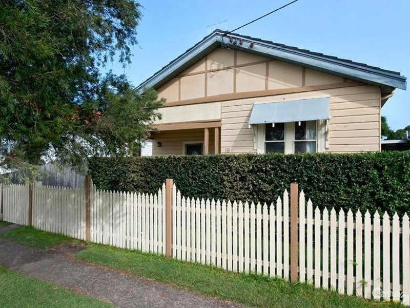 18 Glossop Street, New Lambton NSW 2305