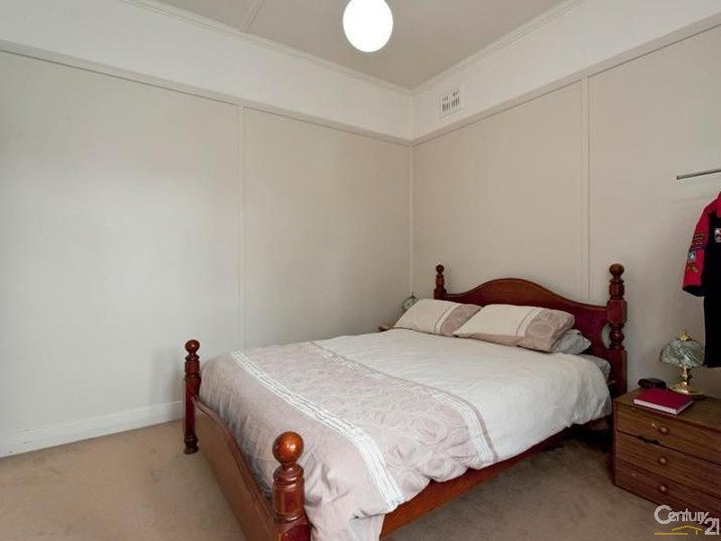 18 Glossop Street, New Lambton NSW 2305