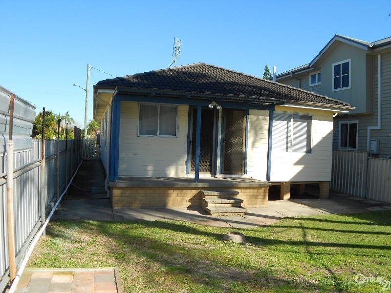 13A Brown Street, Redhead NSW 2290