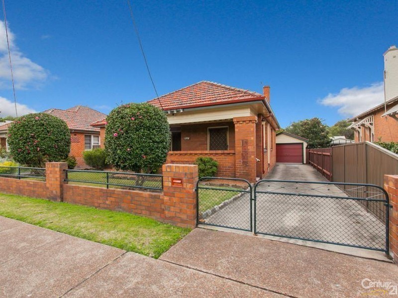 175 Beaumont Street, Hamilton NSW 2303