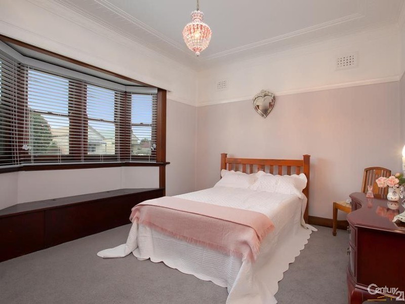 175 Beaumont Street, Hamilton NSW 2303