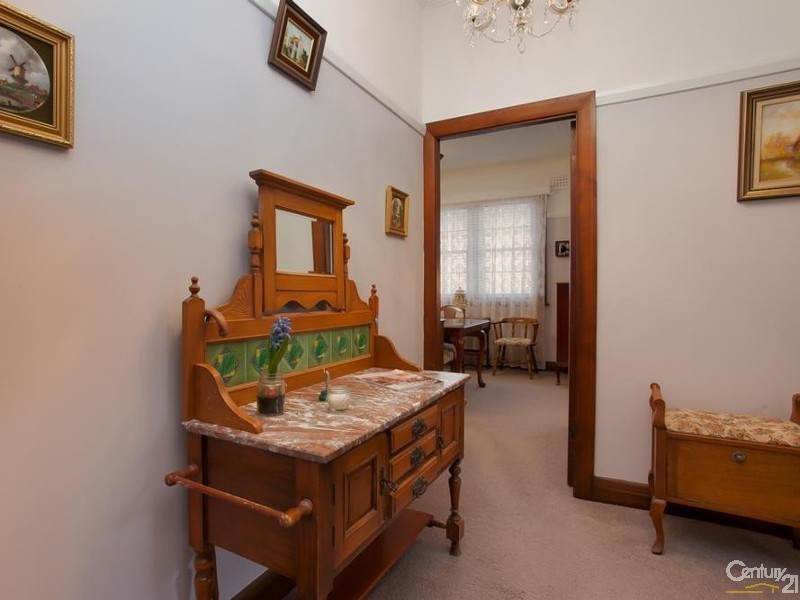 175 Beaumont Street, Hamilton NSW 2303